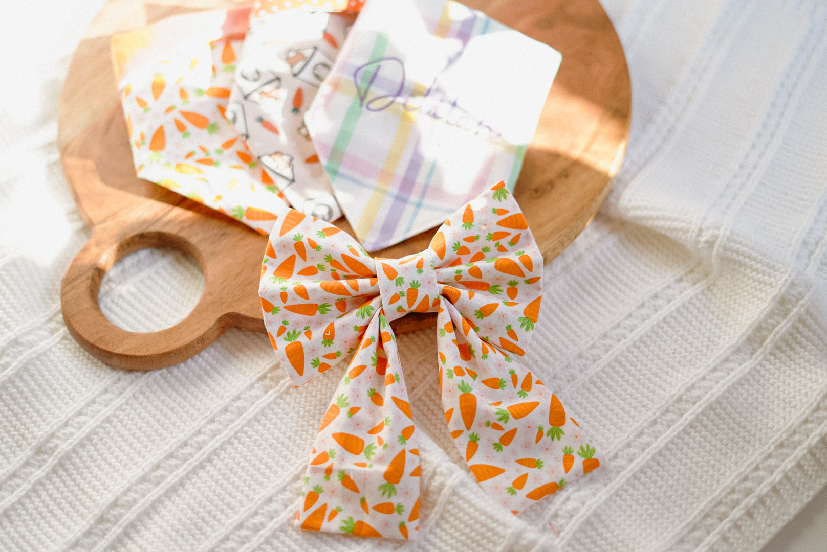 Carrot Cutie Bow