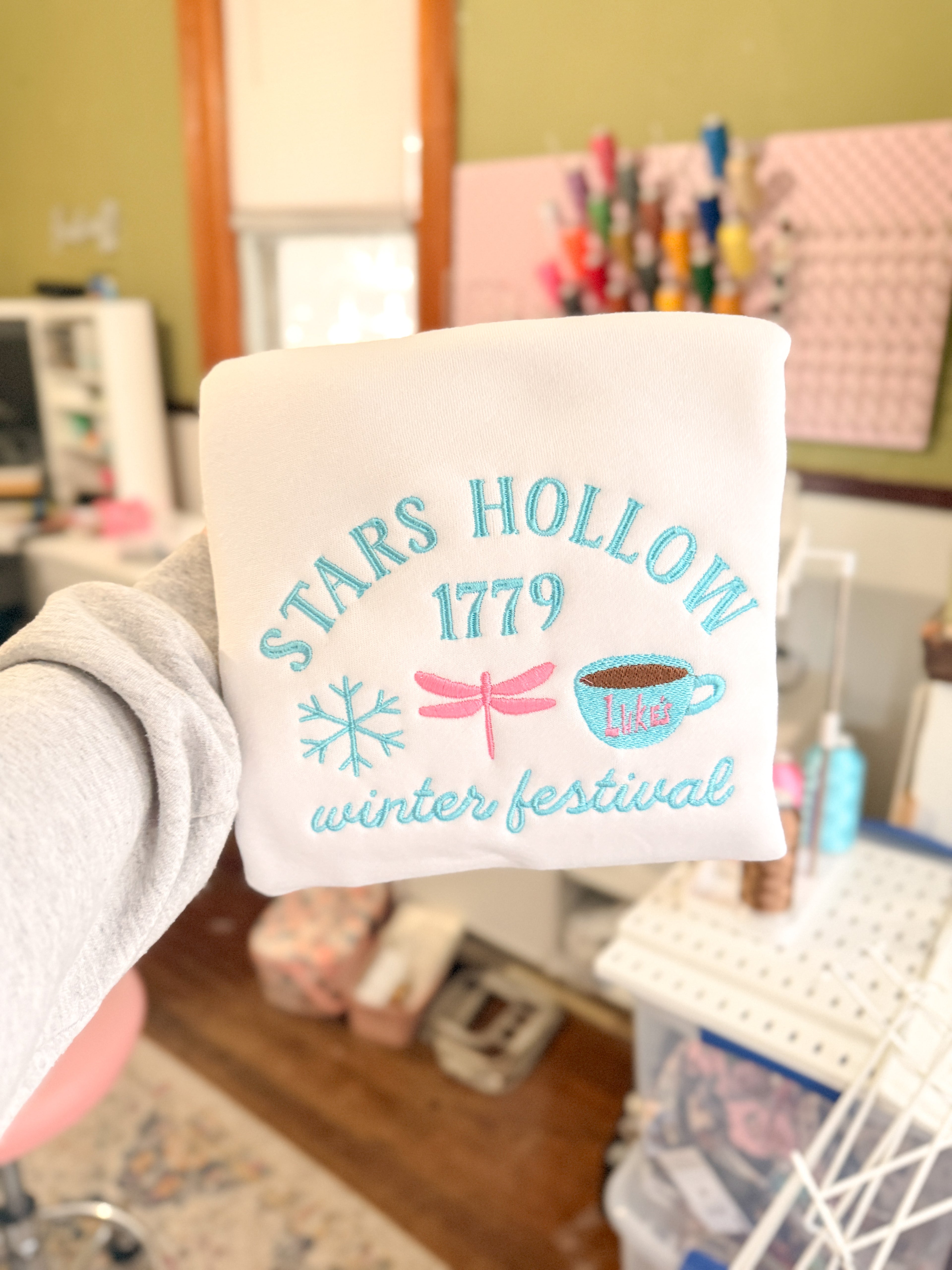 𝙚𝙢𝙗𝙧𝙤𝙞𝙙𝙚𝙧𝙚𝙙 𝙨𝙬𝙚𝙖𝙩𝙨𝙝𝙞𝙧𝙩 𝙥𝙧𝙚-𝙤𝙧𝙙𝙚𝙧