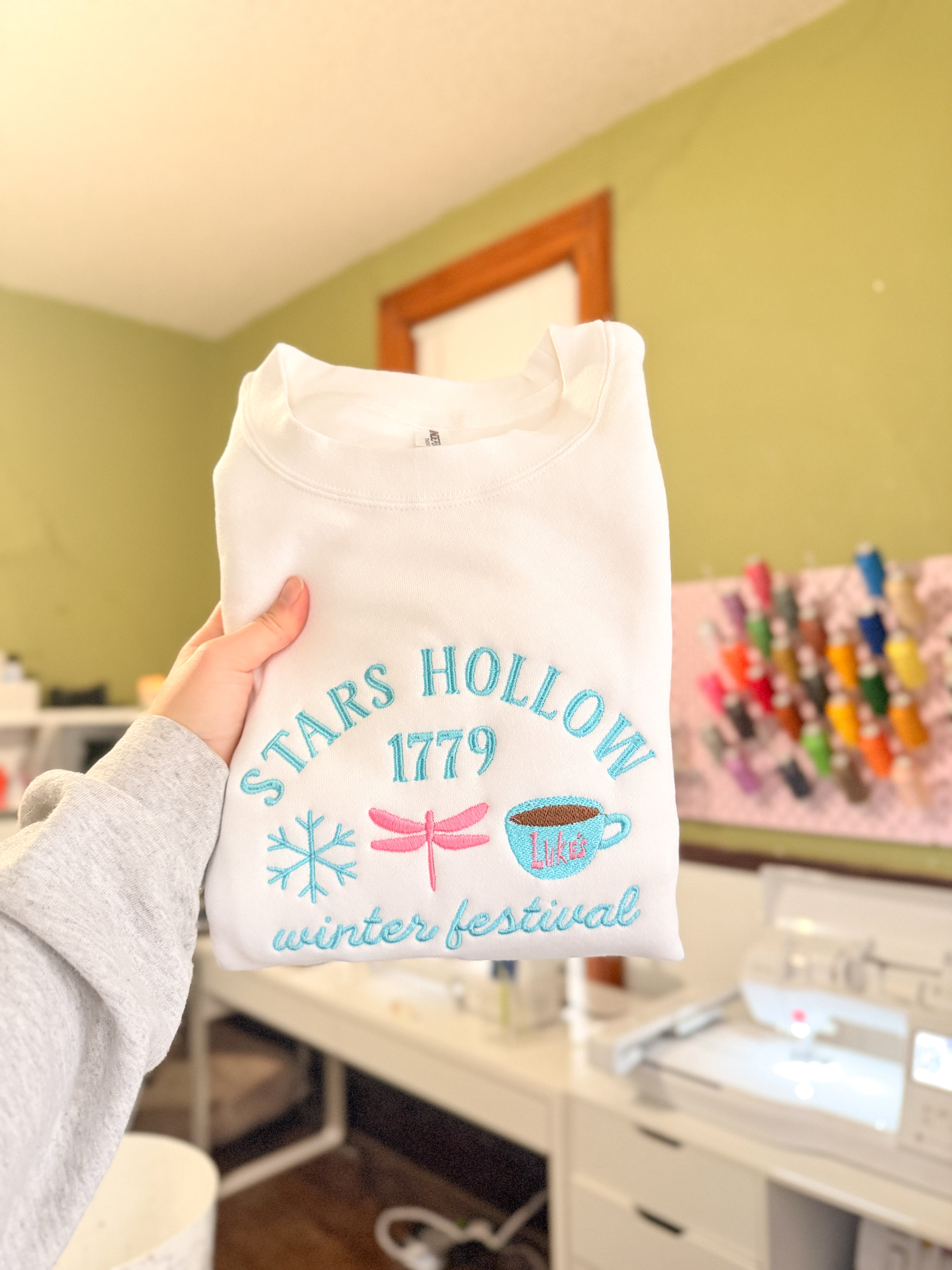 𝙚𝙢𝙗𝙧𝙤𝙞𝙙𝙚𝙧𝙚𝙙 𝙨𝙬𝙚𝙖𝙩𝙨𝙝𝙞𝙧𝙩 𝙥𝙧𝙚-𝙤𝙧𝙙𝙚𝙧