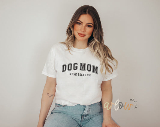 Varsity Dog Mom | T-Shirt